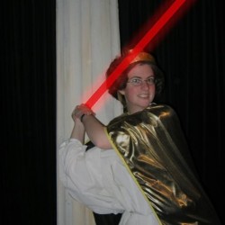 Jolien als prinses Leia - Toneelvereniging Plankenkoorts 